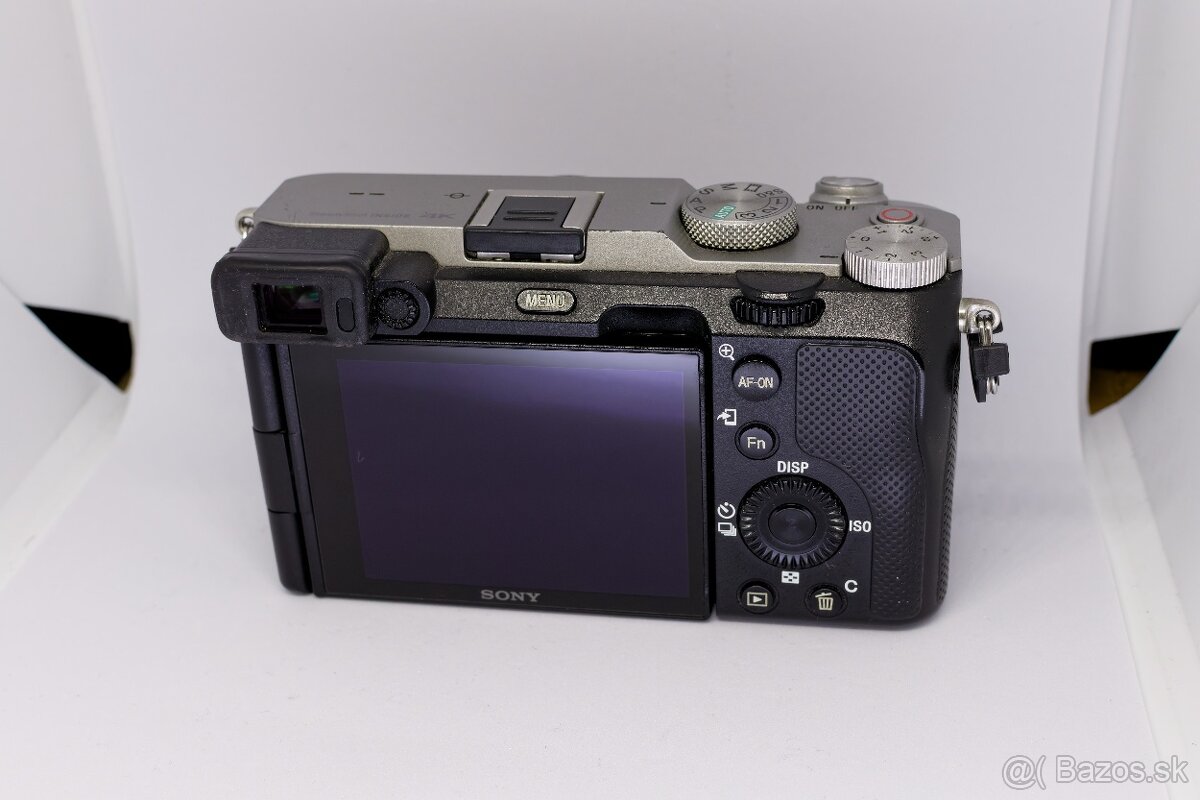 Mirrorless fotoaparát Sony A7C - 6