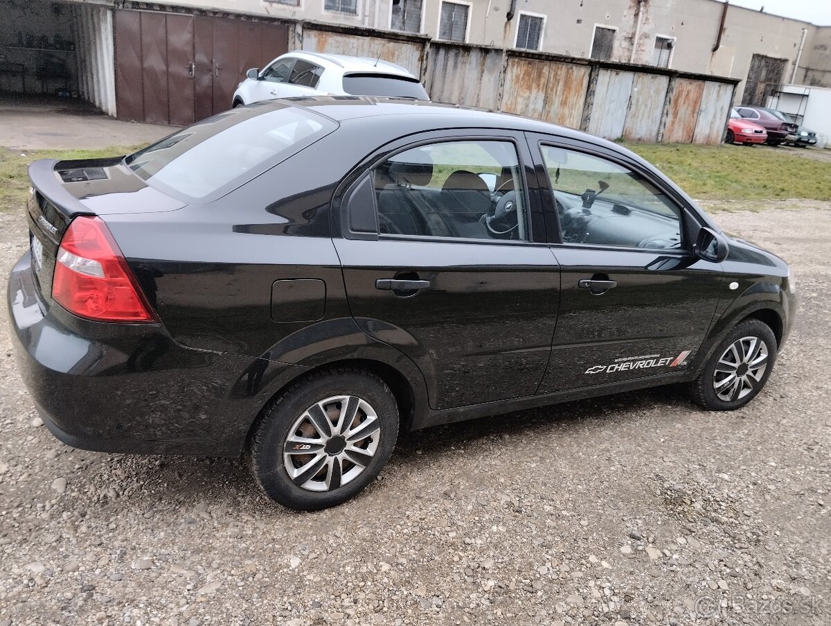 Chevrolet Aveo - 6