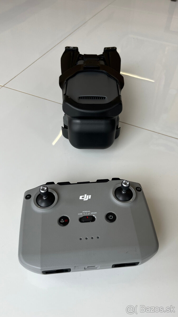 Predám nový dron DJI Mavic 3 v edícii Fly More Combo - 6