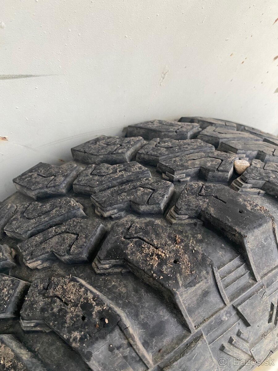 6x139.7 s pneumatikami - 6