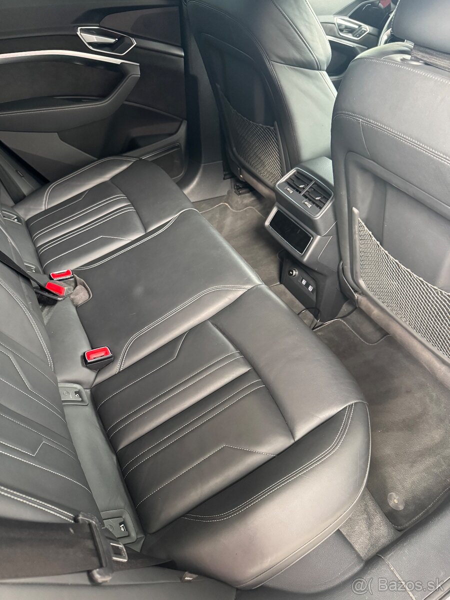 Audi Etron 55 quattro - 6