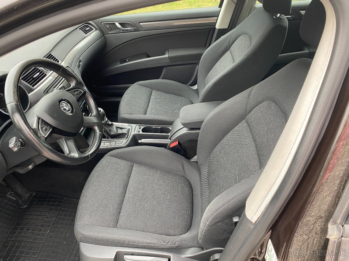 Škoda Superb 1.6 TDI CR DPF Ambition - 6