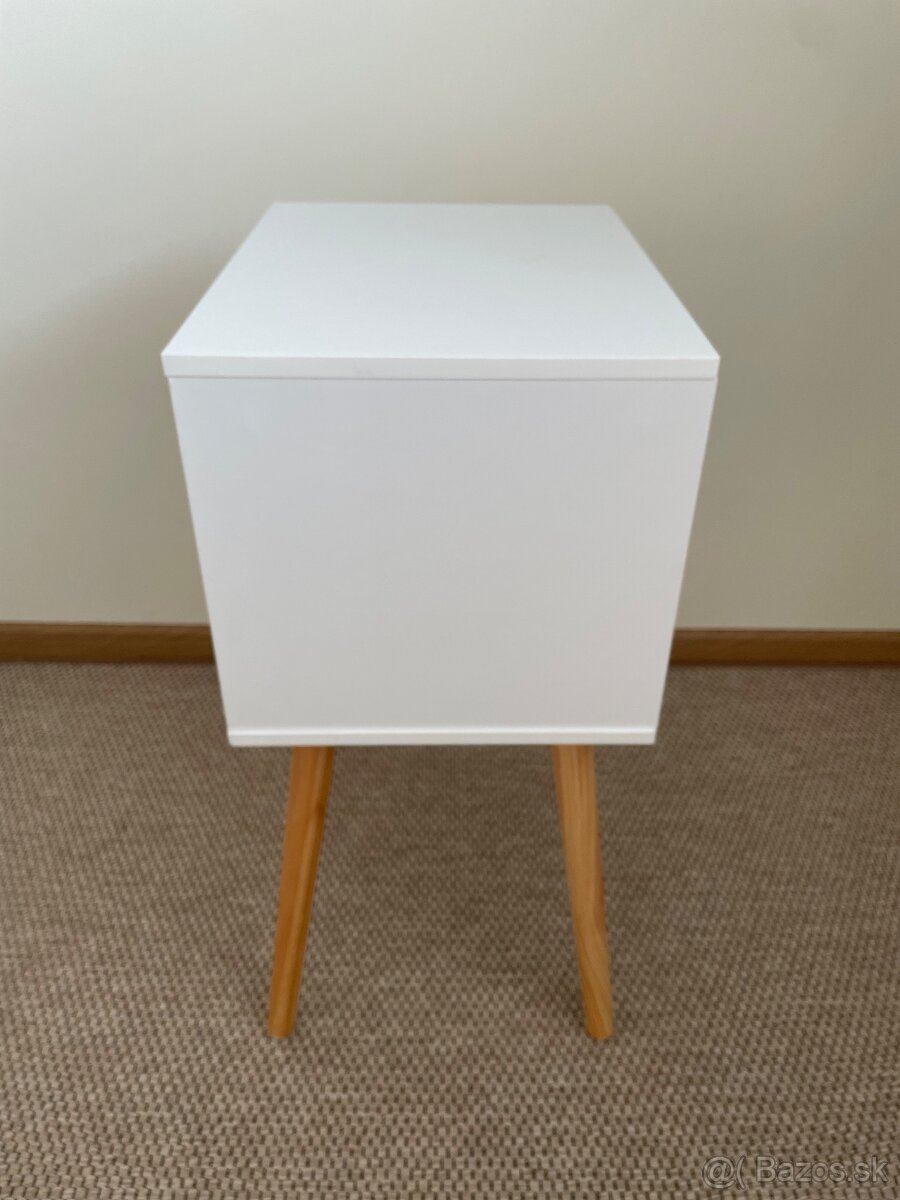 Nočný stolík Xora - 6