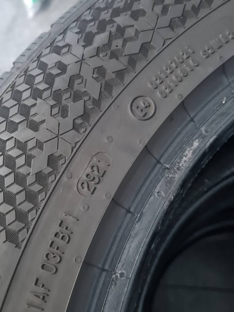 4x Continental 215/65 R17 99H Zimné pneumatiky. - 6