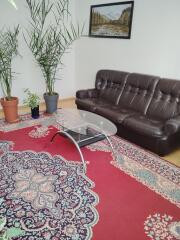 Na predaj 3-izbový, čiastočne zrekonštruovaný byt v Dunajske - 6