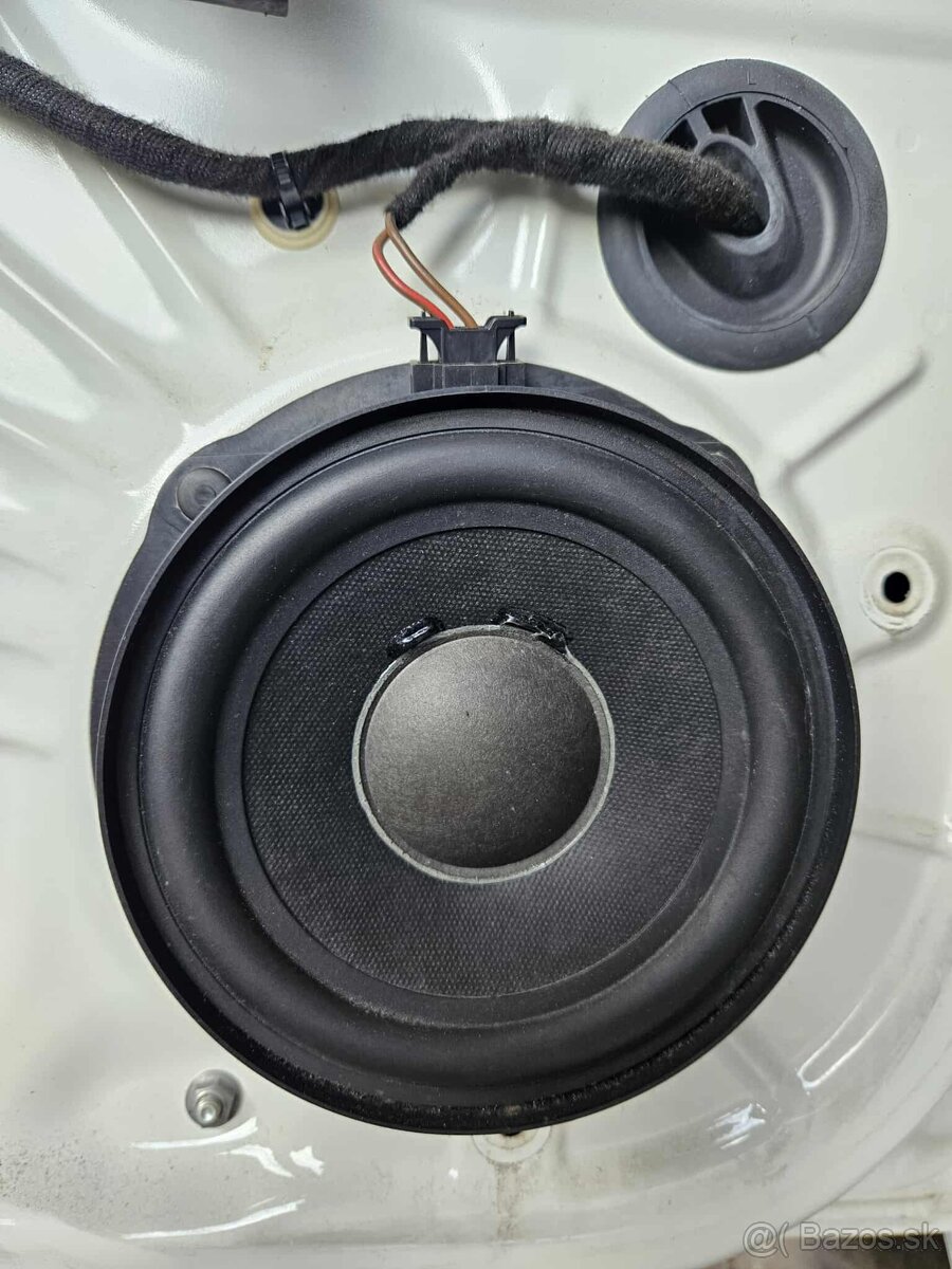 PREDAM AUDIO CANTON SKODA OCTAVIA 3 - 6