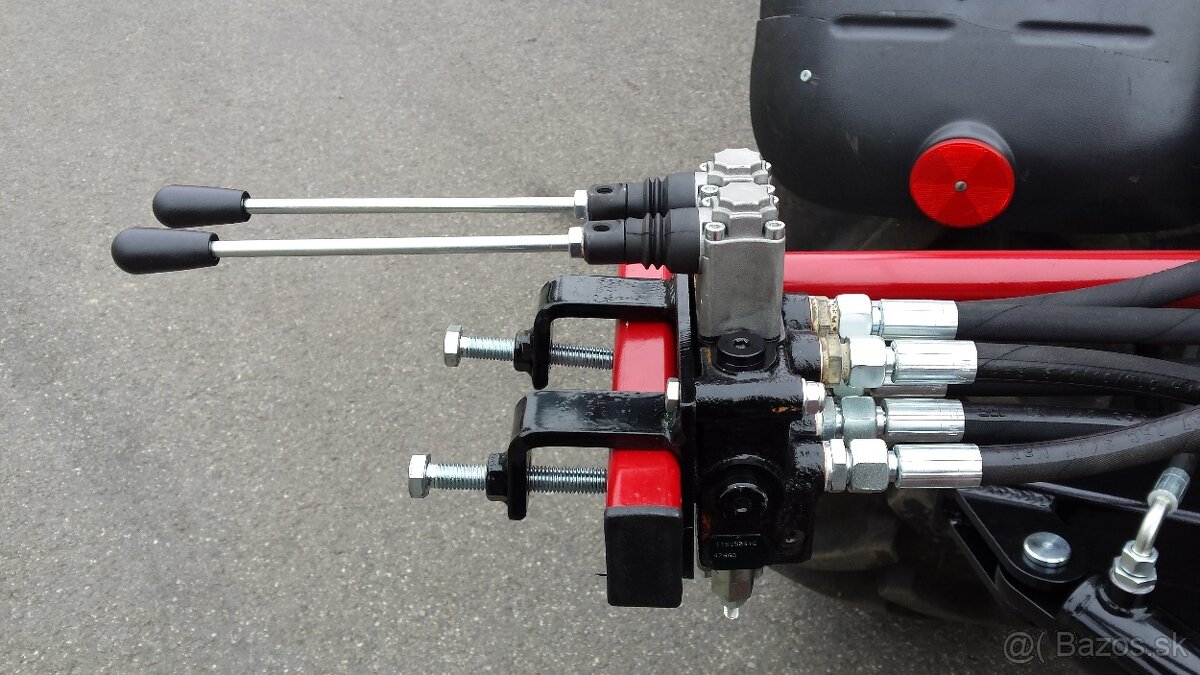 Fréza na pařezy za traktor - Bystroň - 6