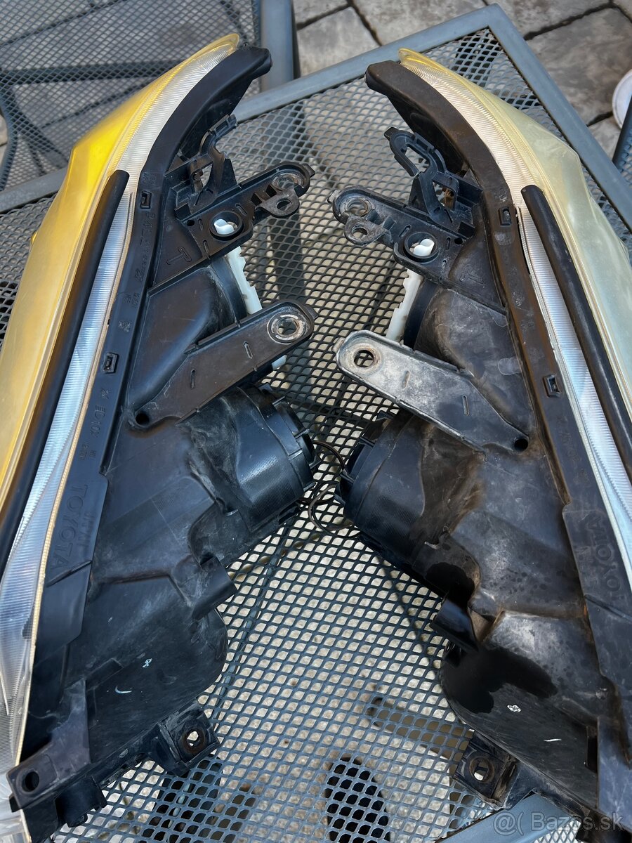 Svetla Toyota RAW4 - 6