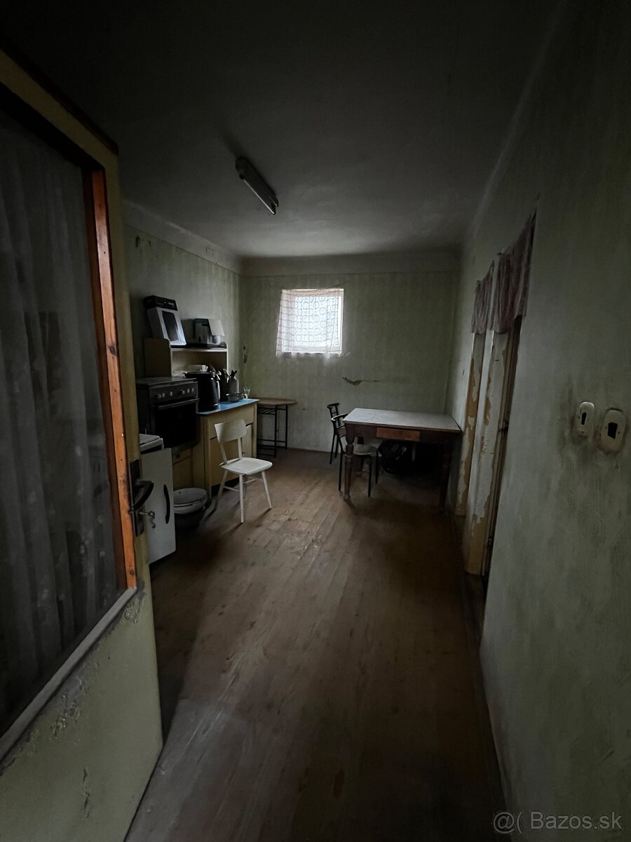 Izba v dome Bajtava, štúrovo - 6