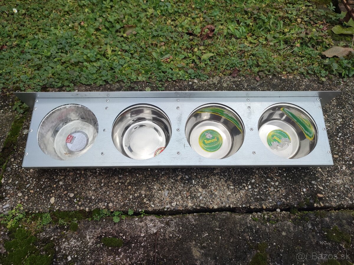 Kŕmne pulty výsuvné zinkované - 6