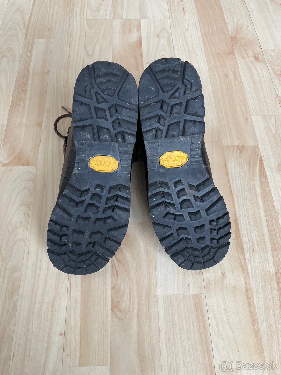 Hanweg - Nazcat Lady GTX - 6