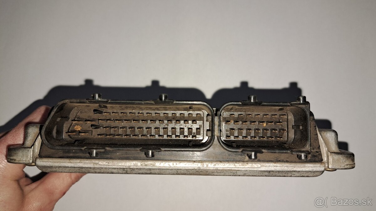 Riadiaca jednotka 06A 906 018 CP - 6