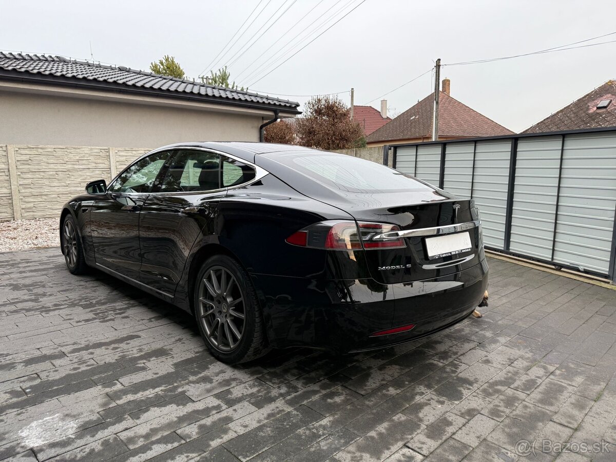 Tesla Model S 75D - 6
