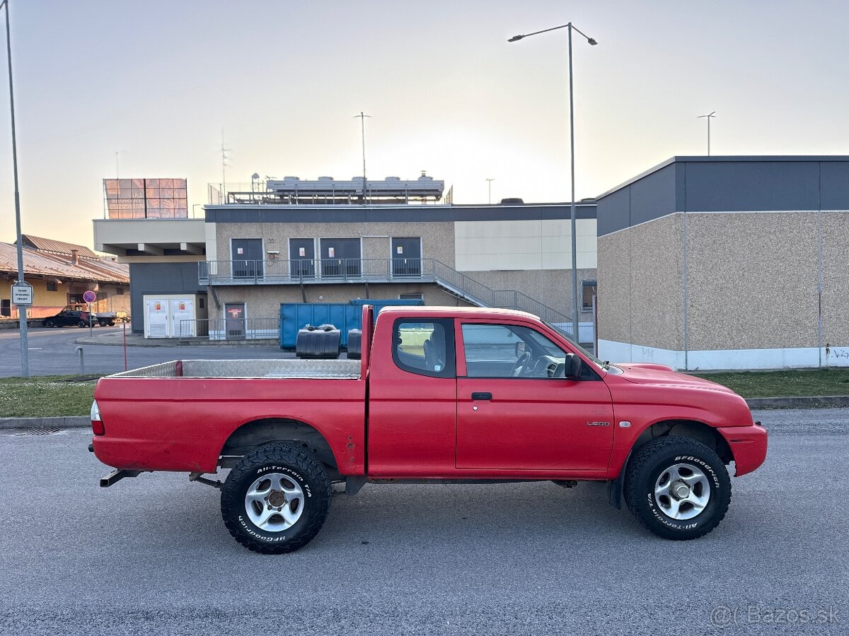 MITSUBISHI L200 2.5TD 85kw 2003 - 6