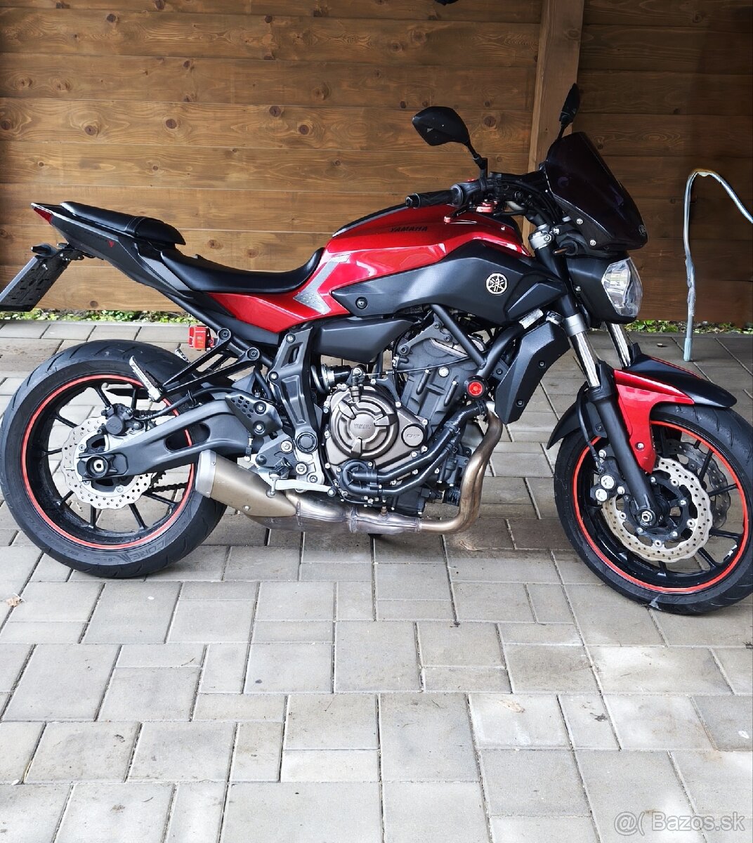 Yamaha MT 07 - 6