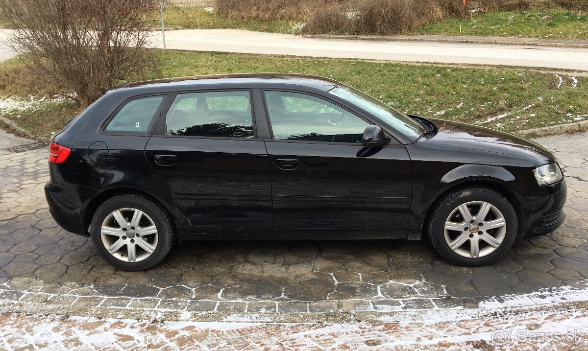 AUDI A3 1.6 TDi SPORTBACK FACELIFT 2010 - 6