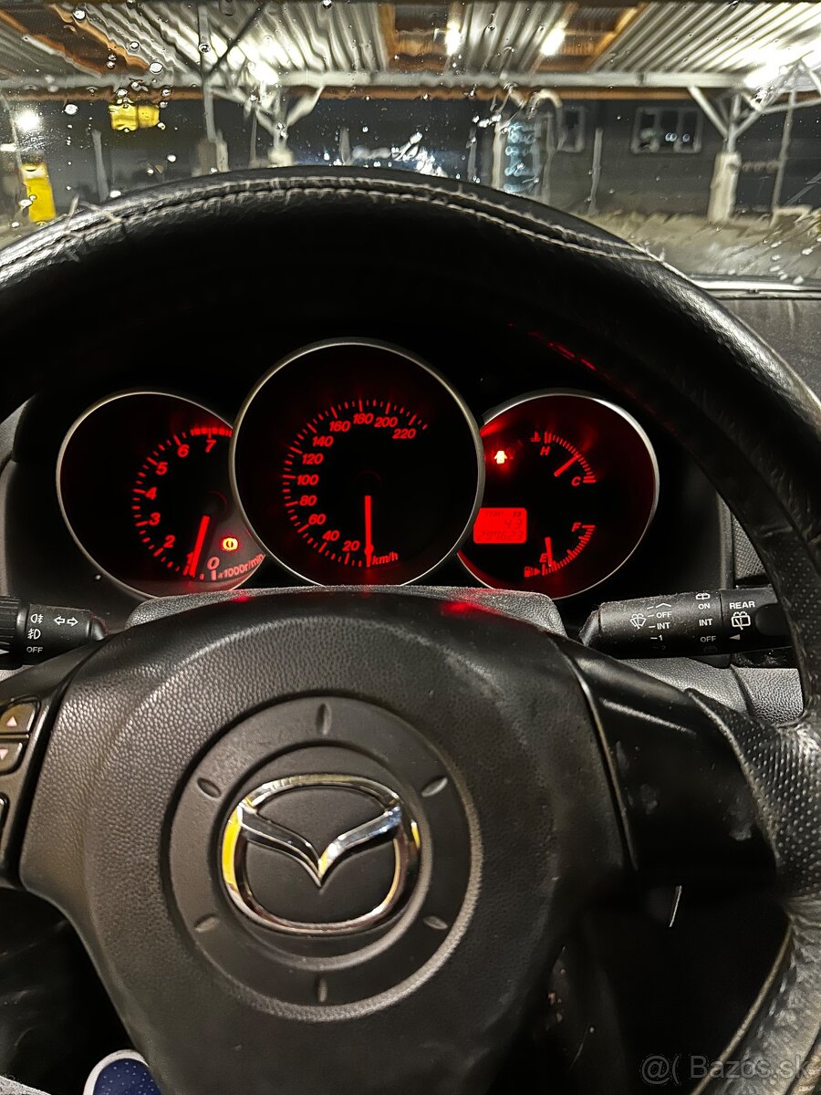 Mazda 3 1.6 benzín + LPG, r. 2006 - 6