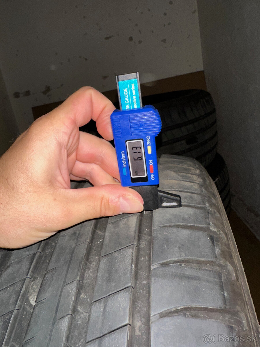 Letne pneu Michelin Lat Sport 3 Acoustic 235/50 R19 103V - 6