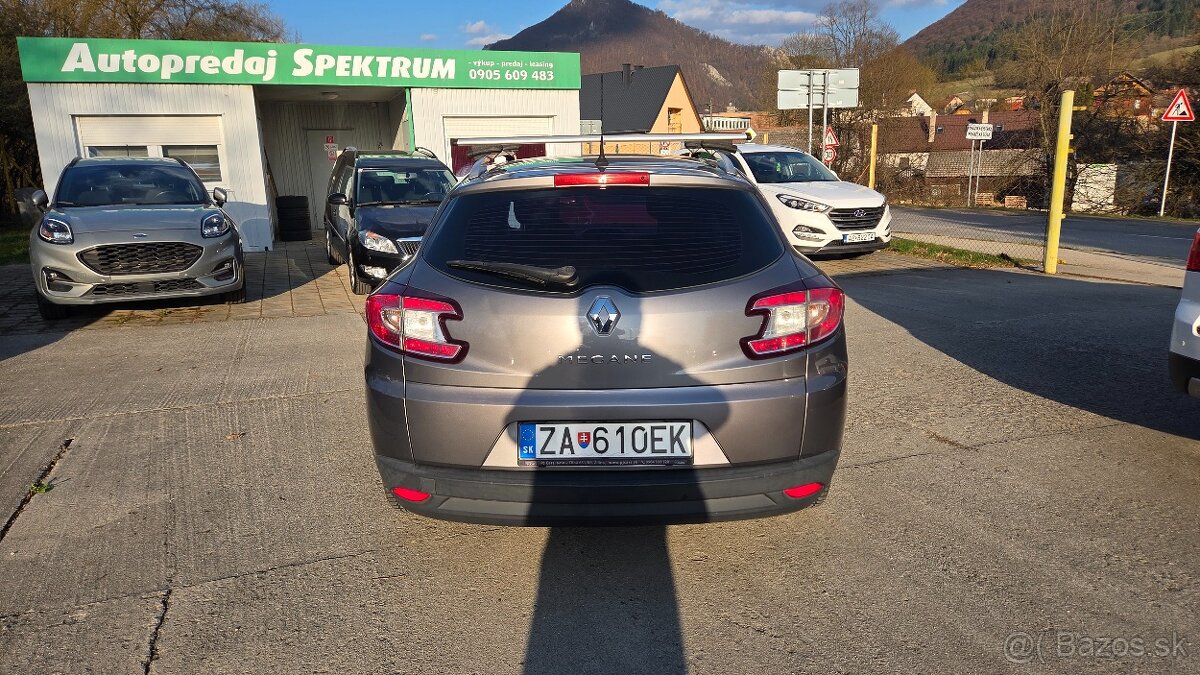Renault Megane Combi 1.6i benzin 1.majitel model 2010 - 6