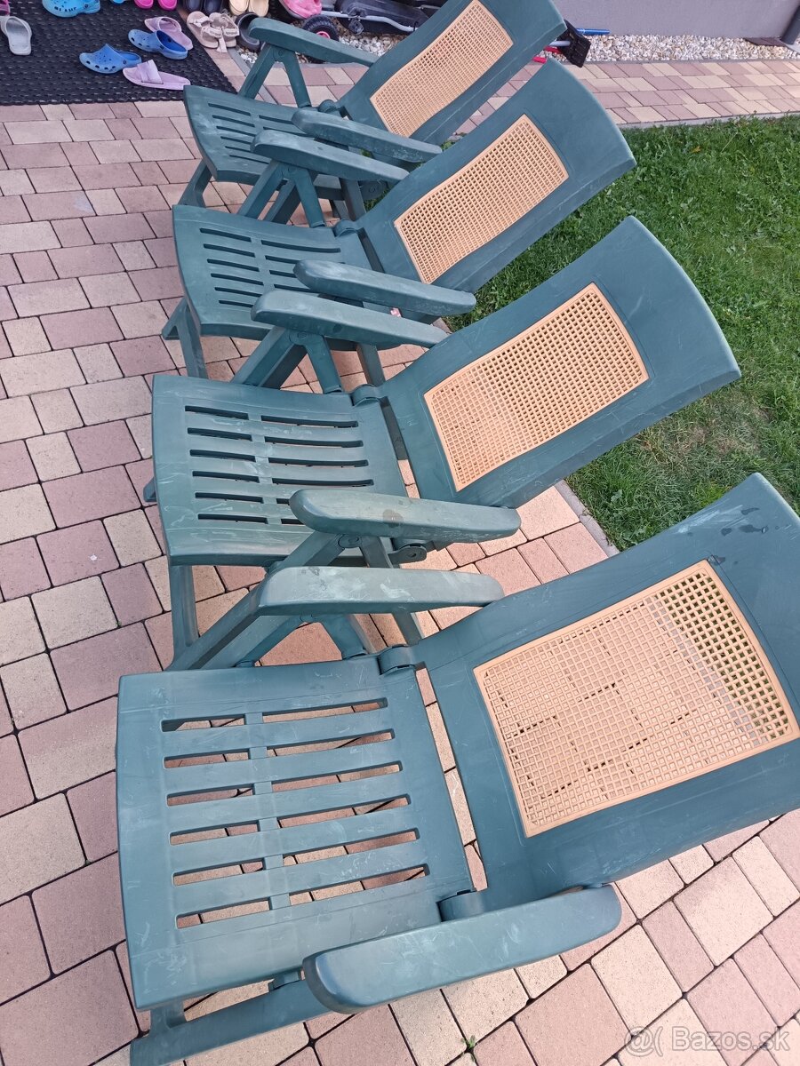 Predám 4 ks záhradné polohovatelne stoličky.... - 6