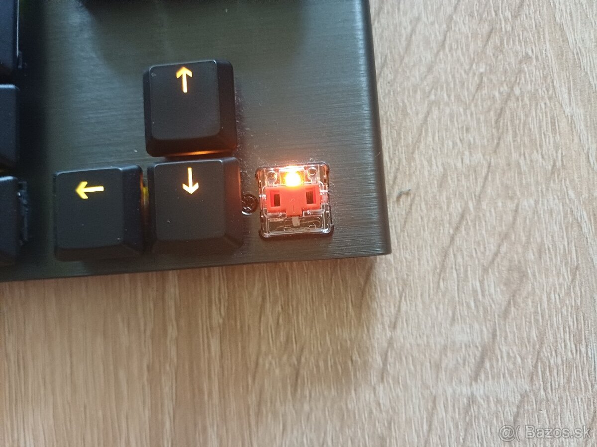 Logitech G915 TKL - 6