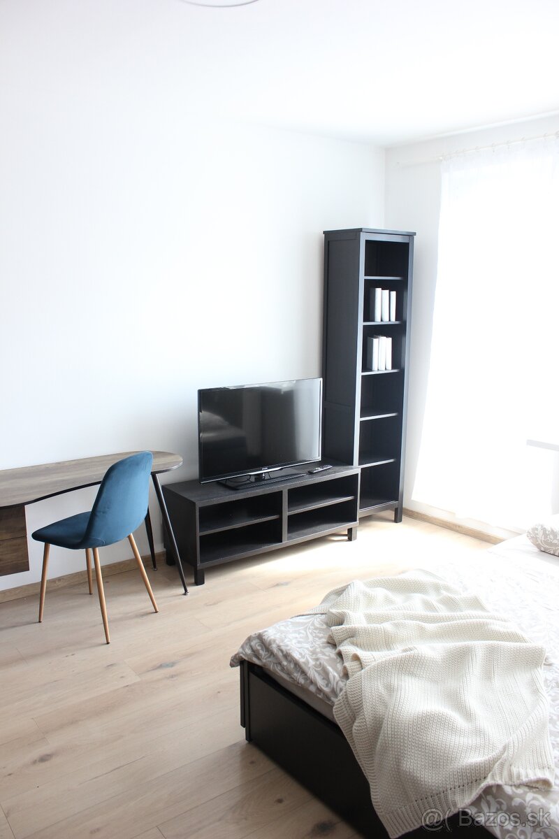 Prenájom 1-izbový byt Stred - 6