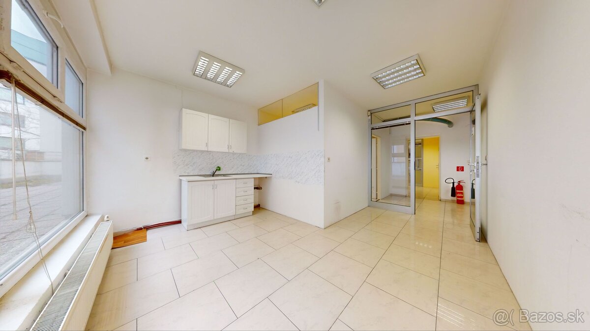 Predaj priestoru v Starom Meste, Mickewiczova ul. - 6