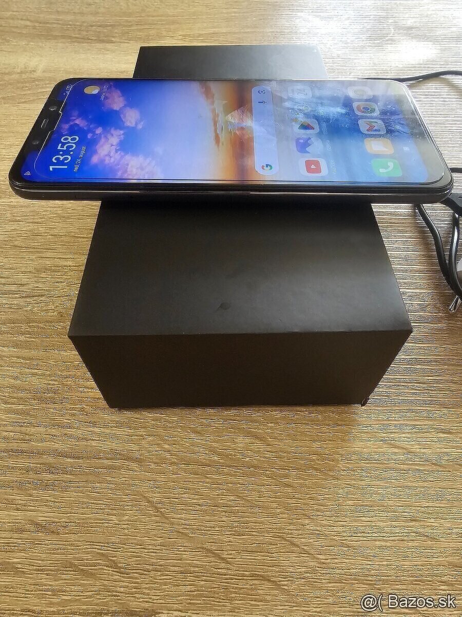 Xiaomi Pocophone F1 / 6GB/64GB Super stav - 6