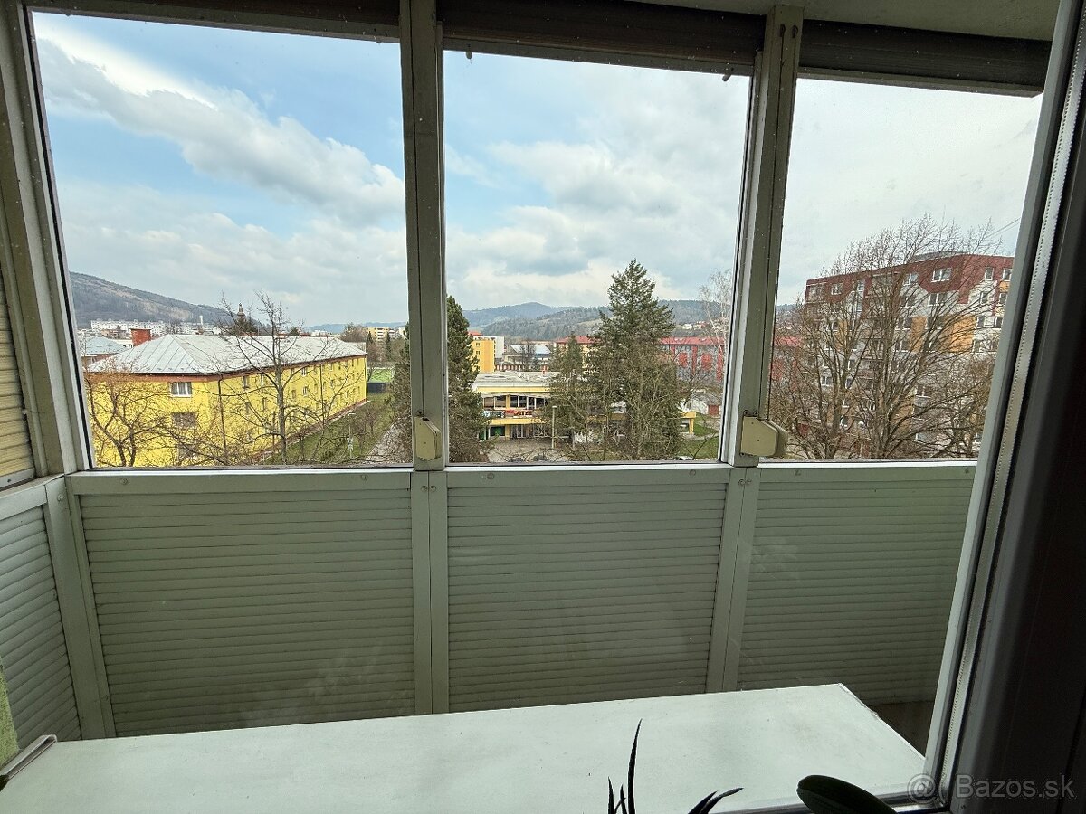 Priestranný 4-izb. byt v TOP lokalite Kys.N.Mesta - 6