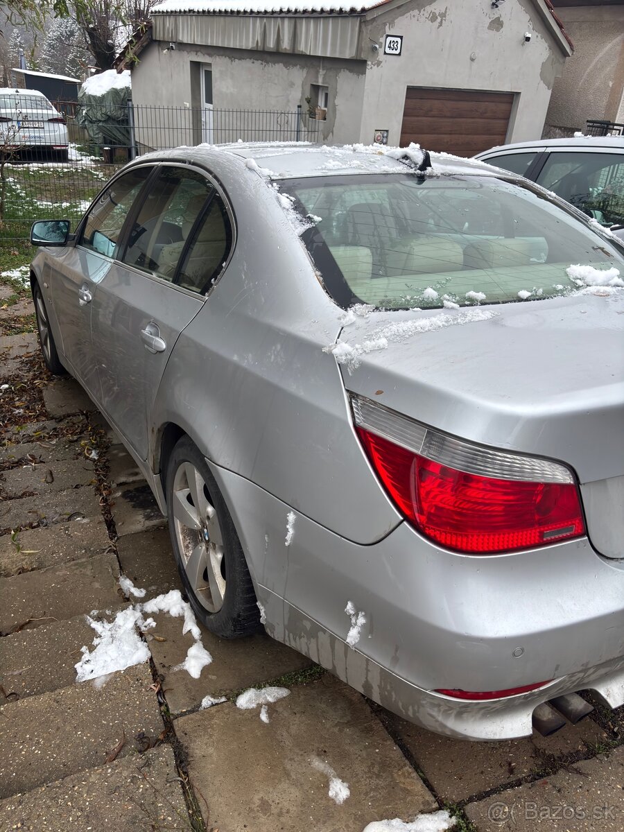 BMW E60 525ix - 6
