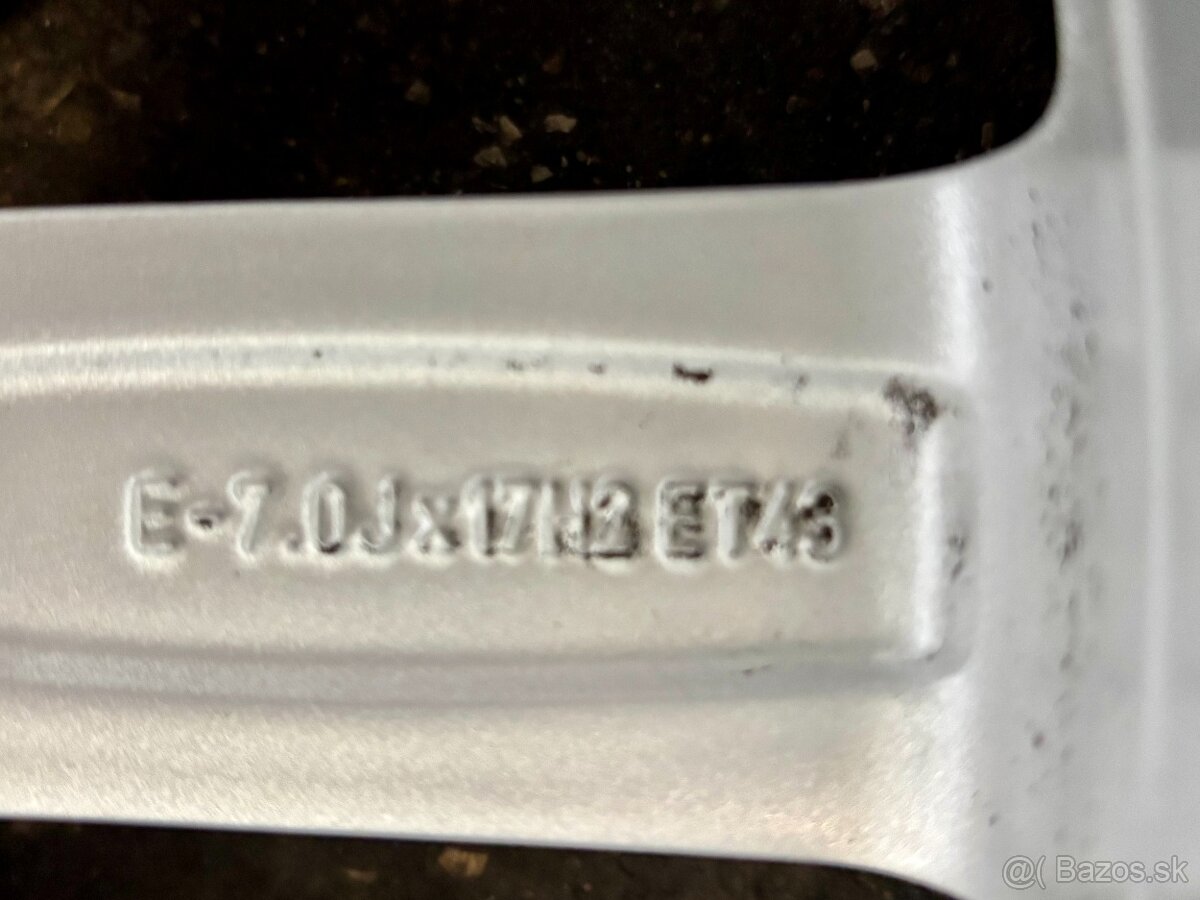 AUDI č. 7-Letna sada 235/55 R17 - 6