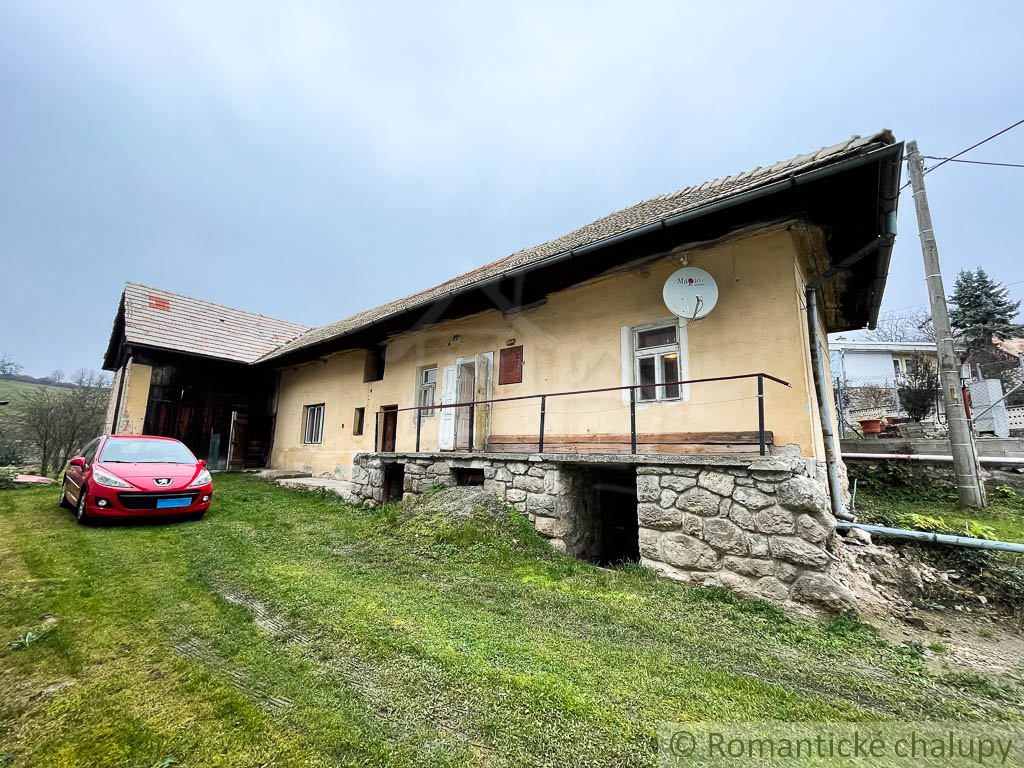 Rodinný dom / chalupa s veľkou záhradou v tichej obci Horn - 6