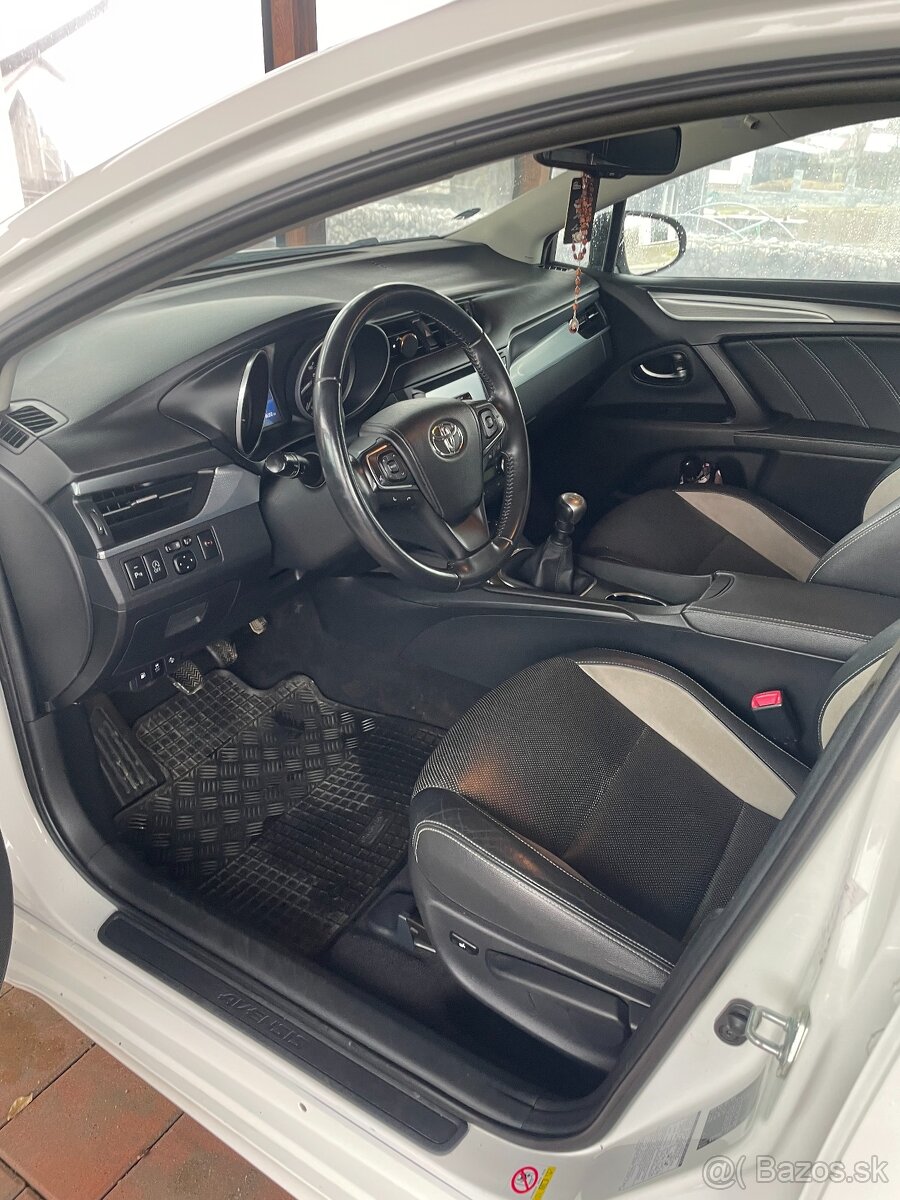 Predám Toyota Avensis 1.6 D-4D Business Edition - 6