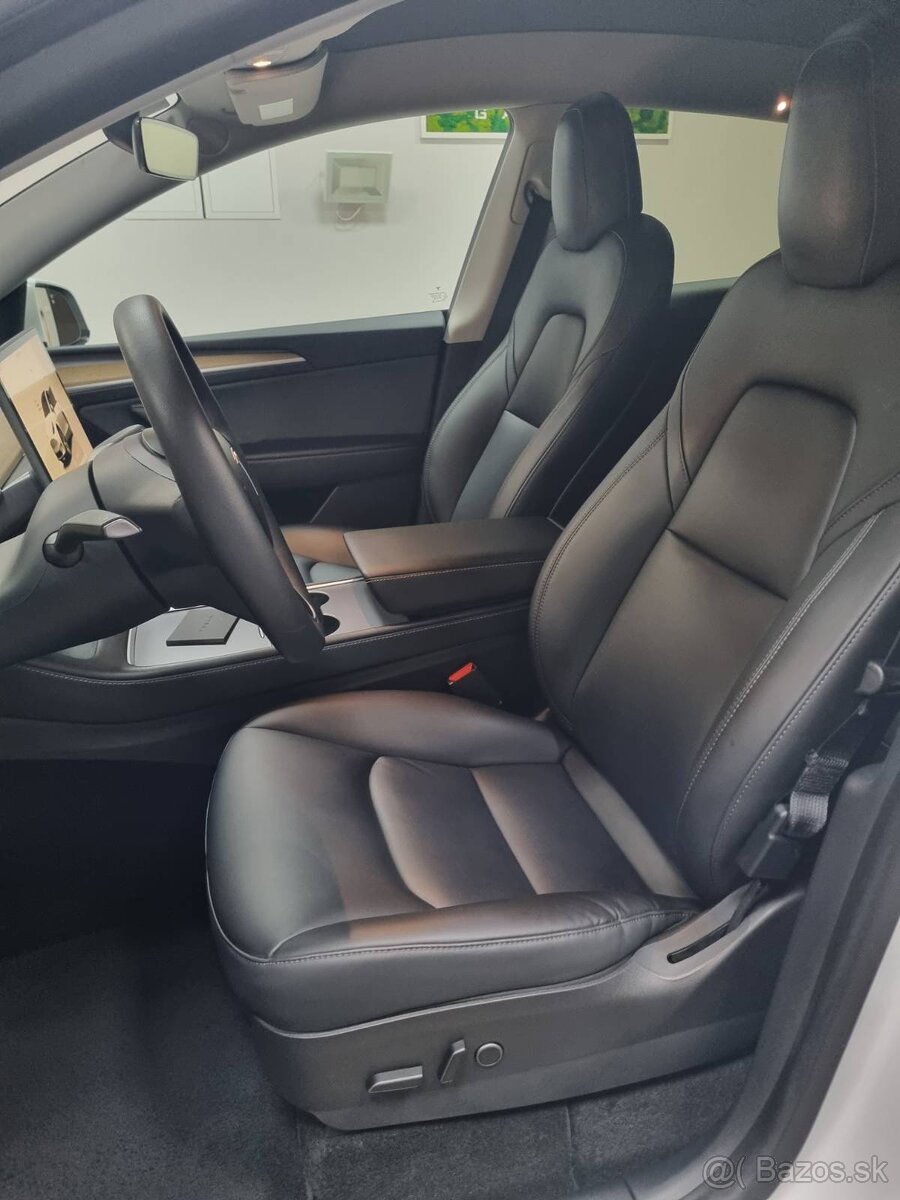 Tesla Model Y Long Range Dual Motor - 6
