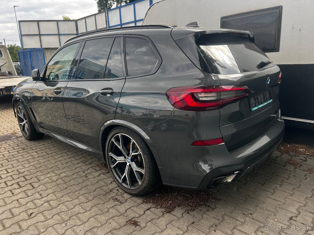 BMW X5 xDrive40i mHEV A/T 245 kW - 6