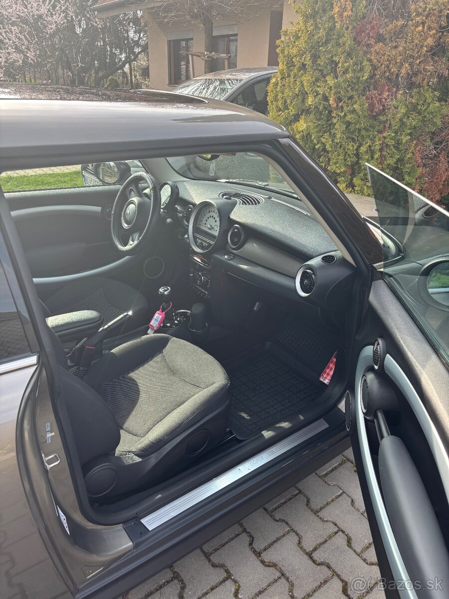 Mini Cooper 1.6 - 6