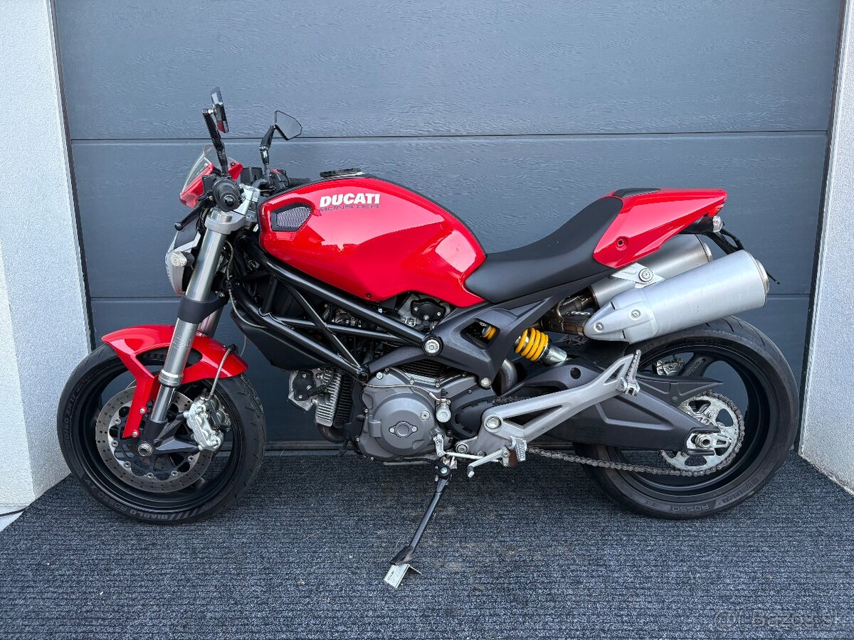 Ducati Monster 696+ - 6
