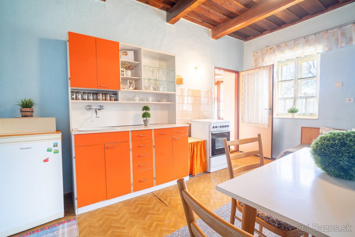 Na predaj autentická chalúpka 15km od Banskej Štiavnice - 6