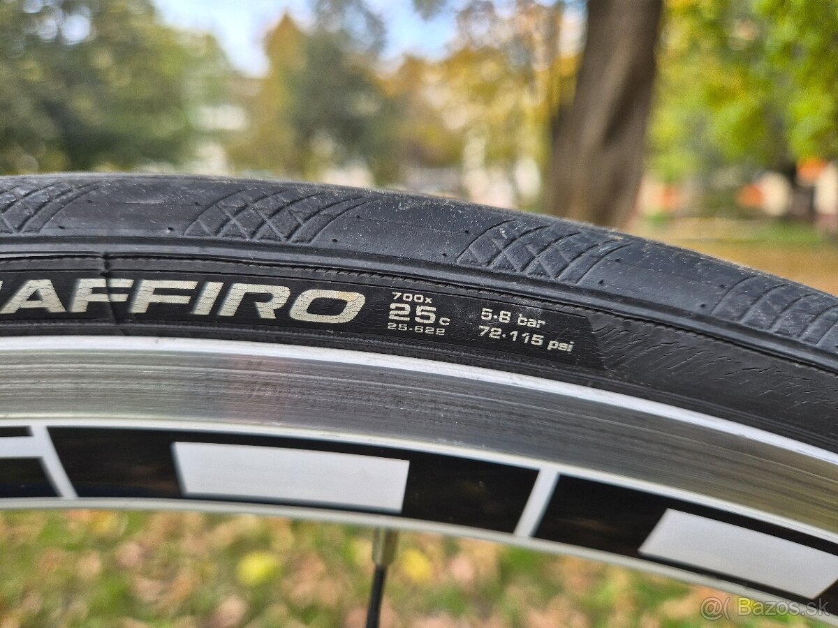 AUTHOR CA 55 karbón - 6