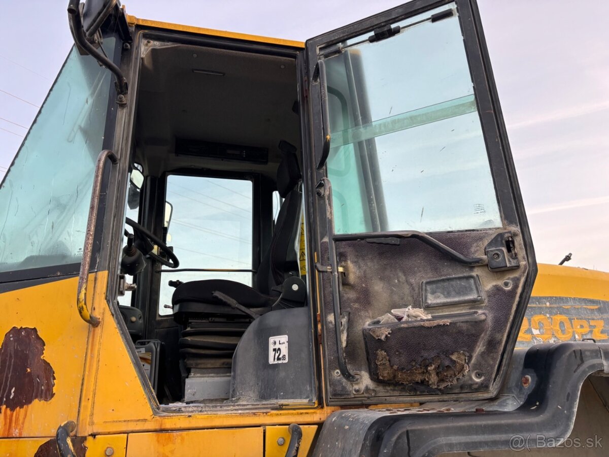 KOMATSU WA 200-6 - 6