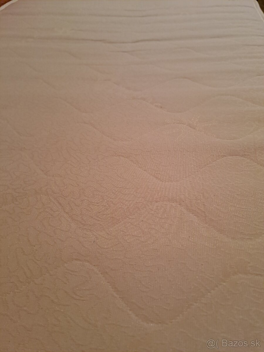 Darujem postel a matrac - 6