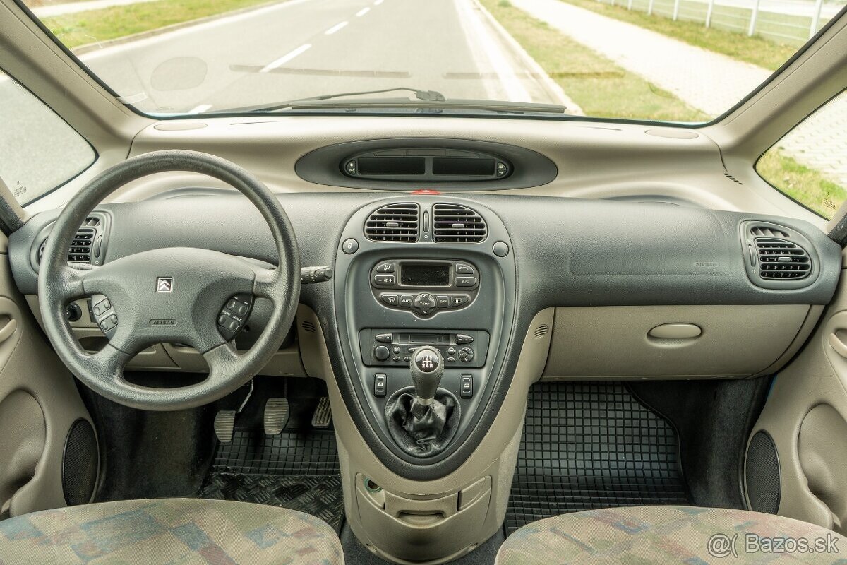 Citroen Xsara Picasso 1.6 benzín - 6