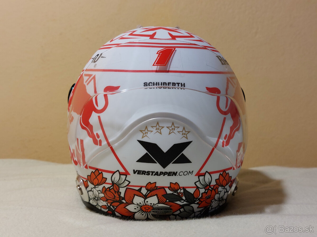 Max Verstappen 2025 Red Bull VC Japonsko F1 prilba 1:2 - 6