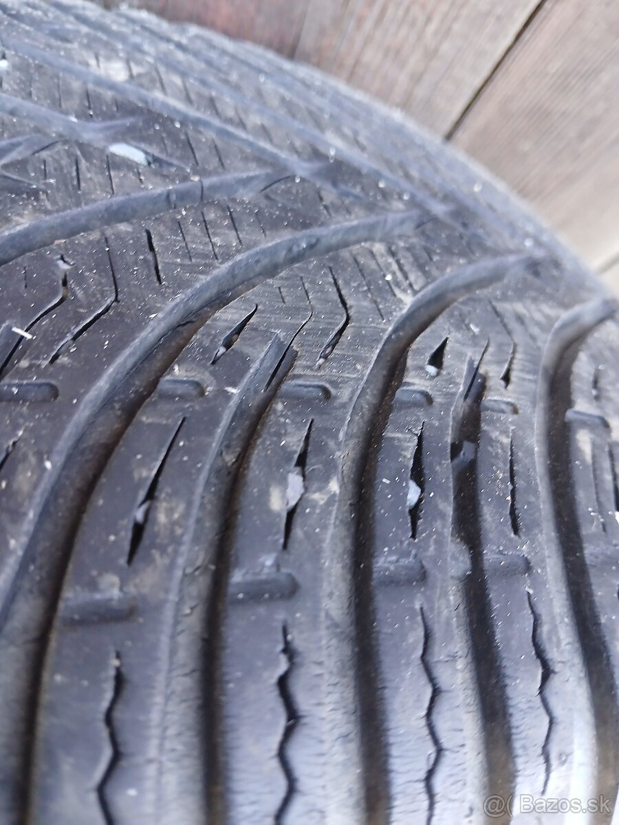 Pneumatiky 235/50 R18 - 6