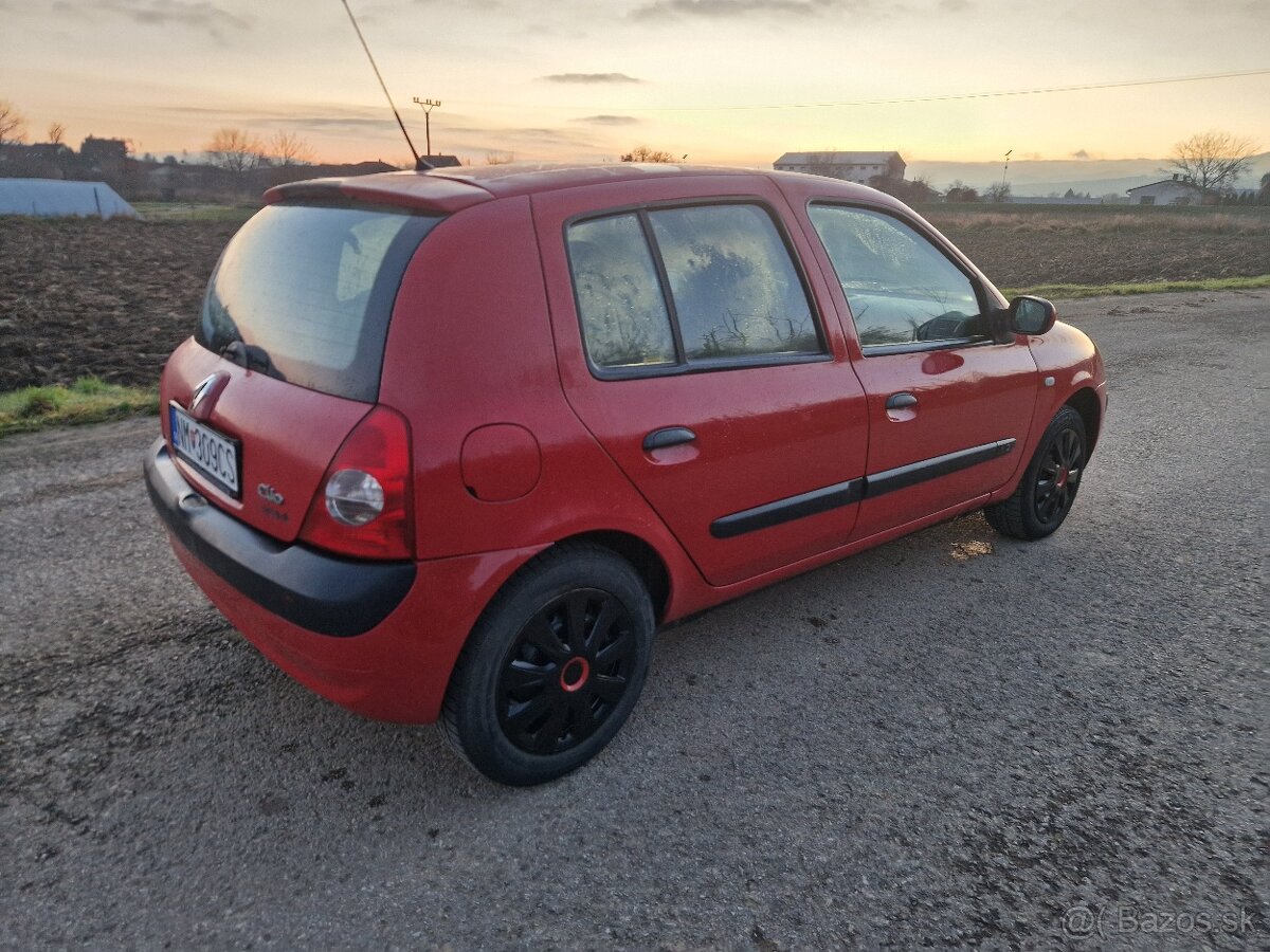 Renault Clio 1.2 i - 6