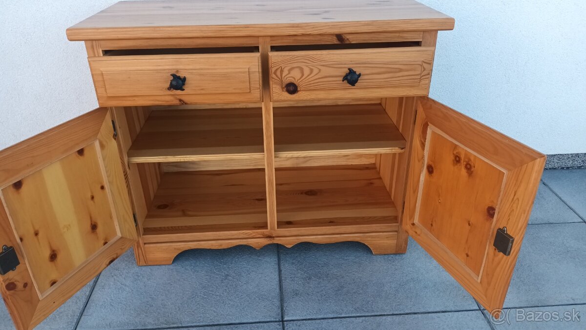 Masivná komoda - 6