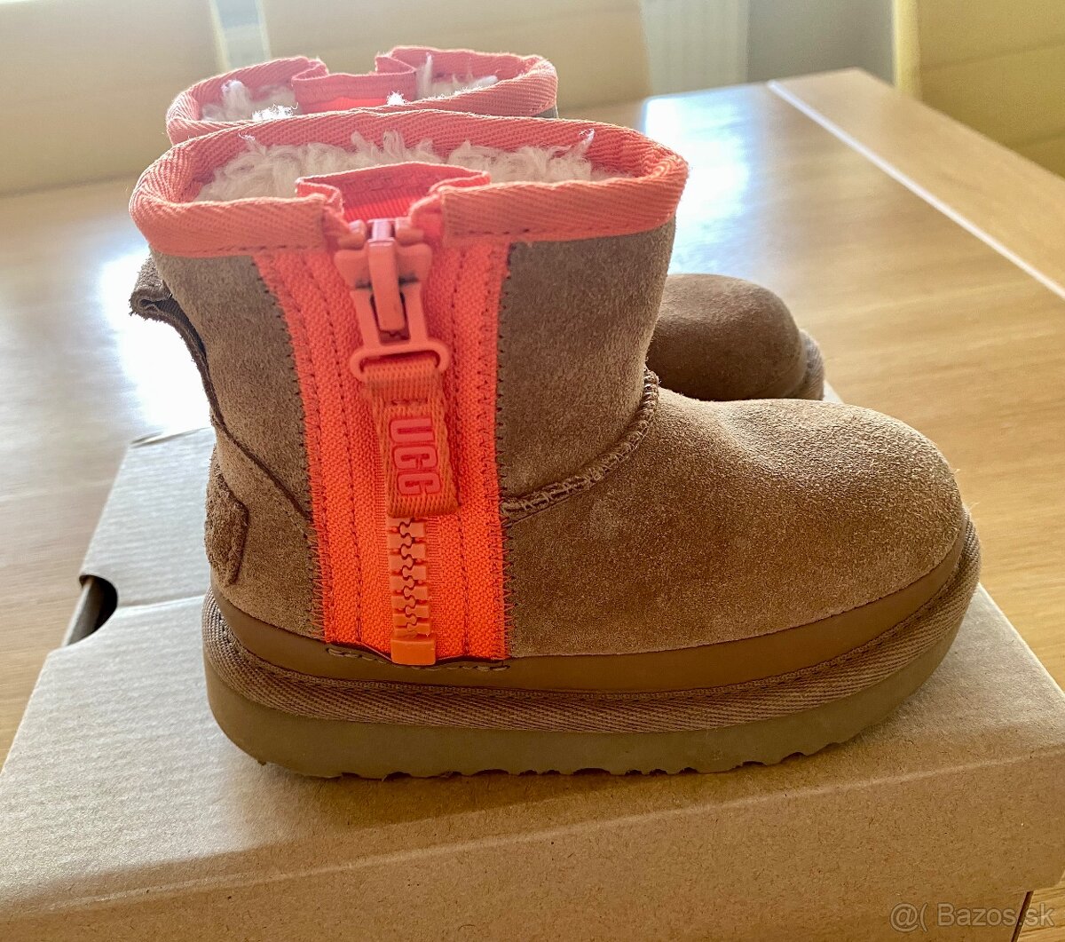 Detské cizmy UGG Classic mini Zipper, v. 25 - 6