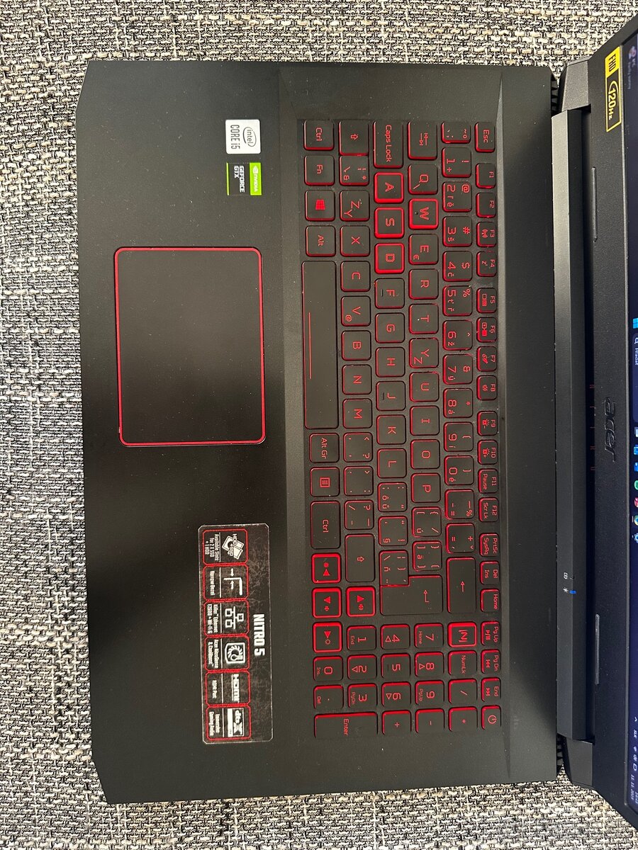 Acer Nitro 5 + Xbox ovládače - 6