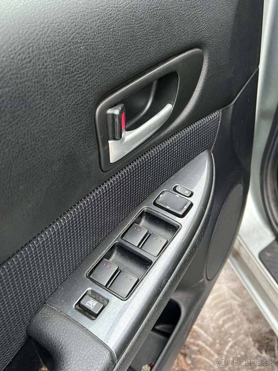 Na predaj Mazda 6 s benzínovým motorom 2.0 - 6