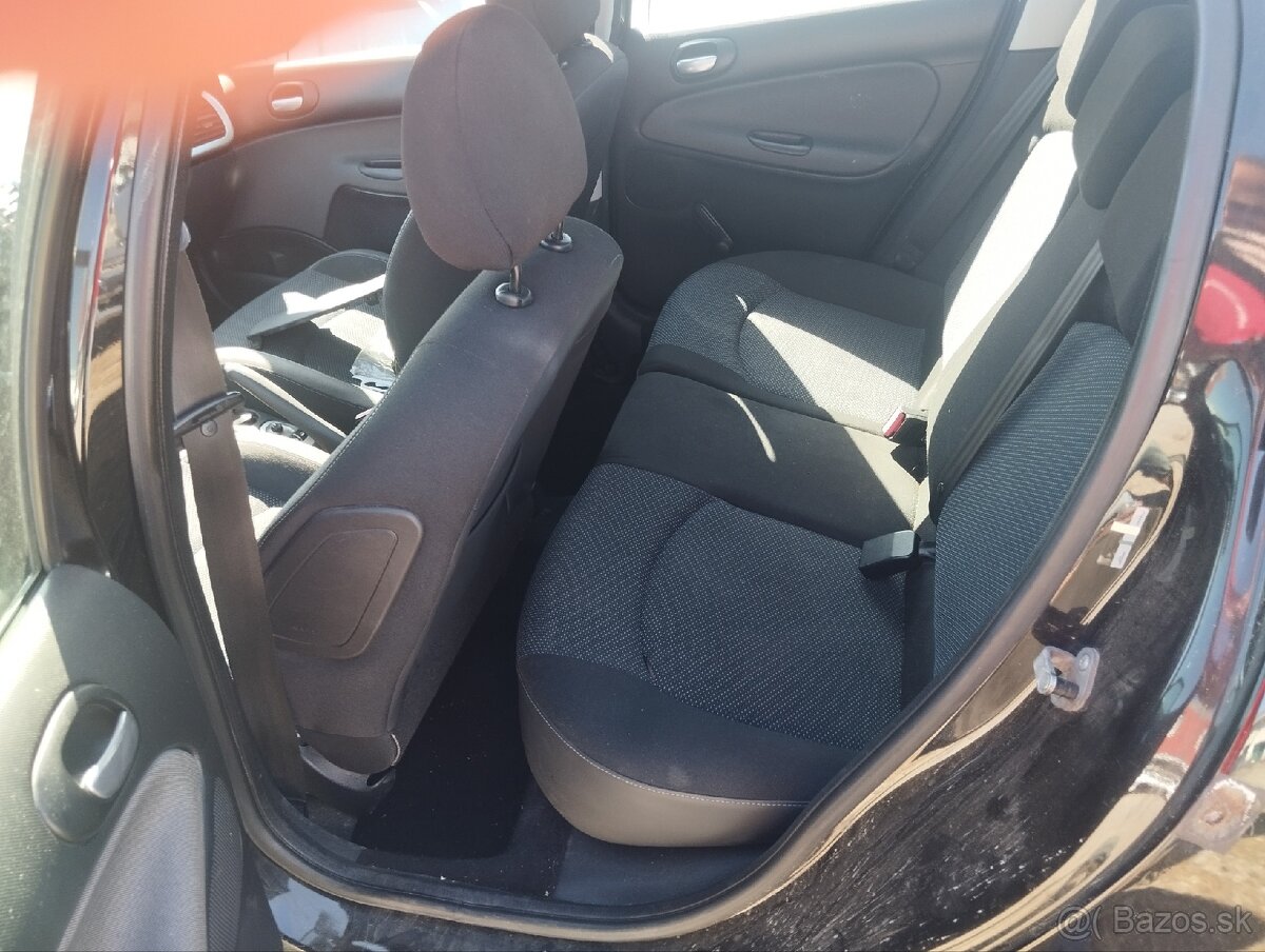 Rozpredám Peugeot 206+ - 6